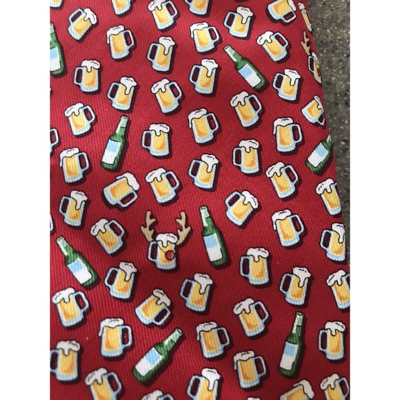 NWT Mens Vineyard Vines Christmas Red Nosed Reindeer Beer Mug  Tie $85 - Picture 2 of 3